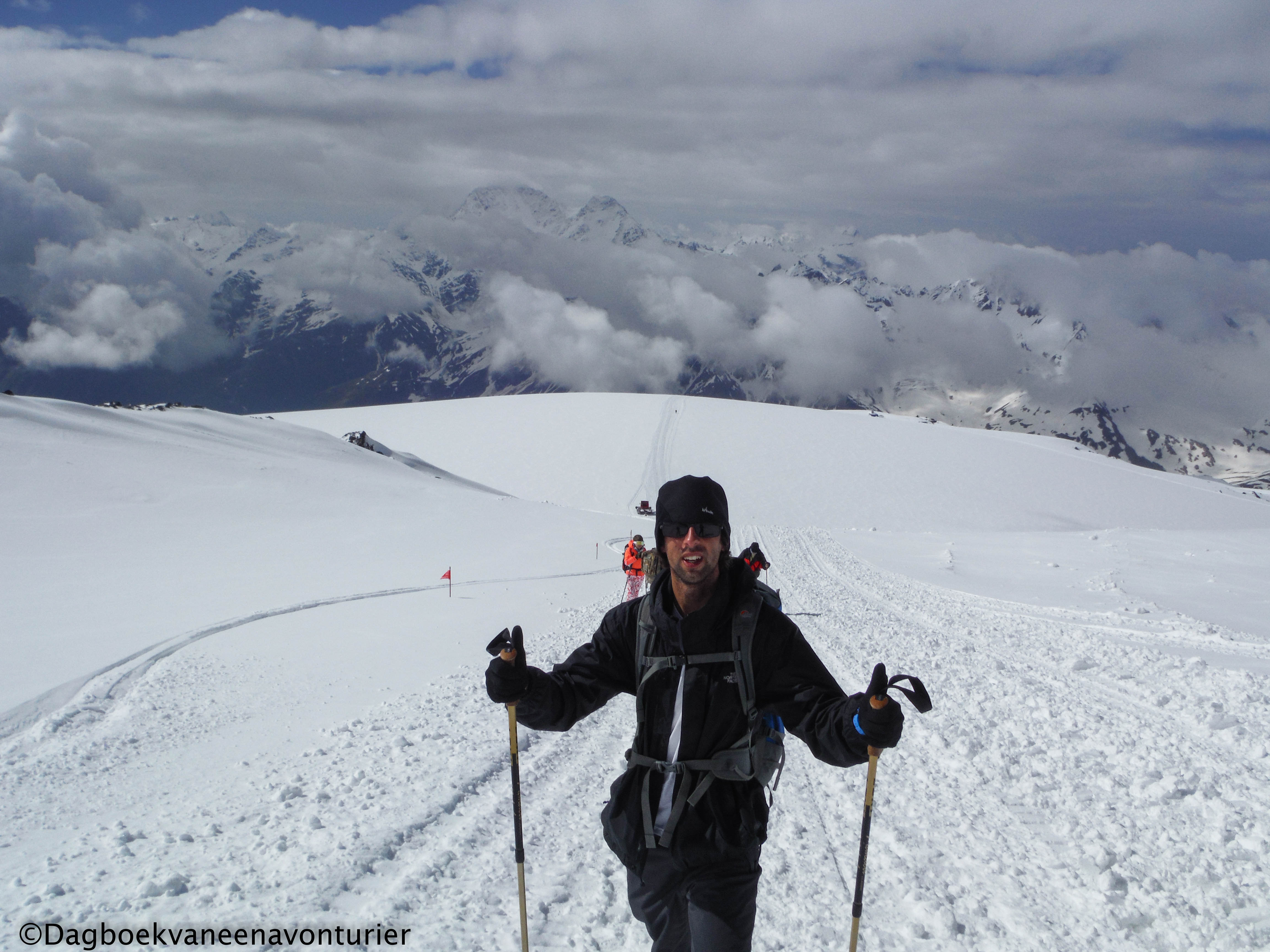 Elbrus: “Bewolkt, daarna zonnig!”