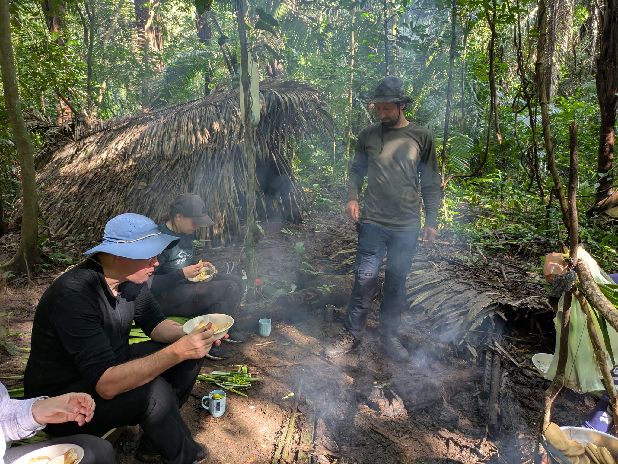 We gingen zonder eten de jungle in – wat er daarna gebeurde geloof je niet